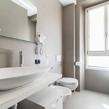 Apartment Orange - The House Of Travelers Como